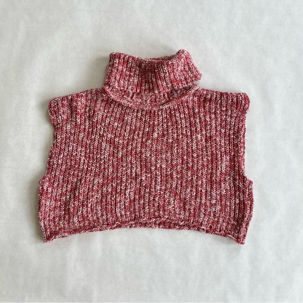 Pants Store Red & White Cotton Knit Cropped Sleeveless Turtleneck Top Size M